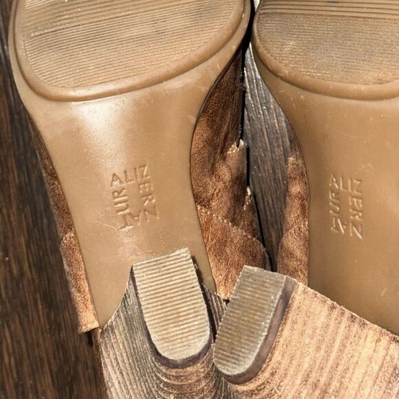 Naturalizer Women's Talan Slingback Heeled Sandal sz 9 EUC - Picture 6 of 7